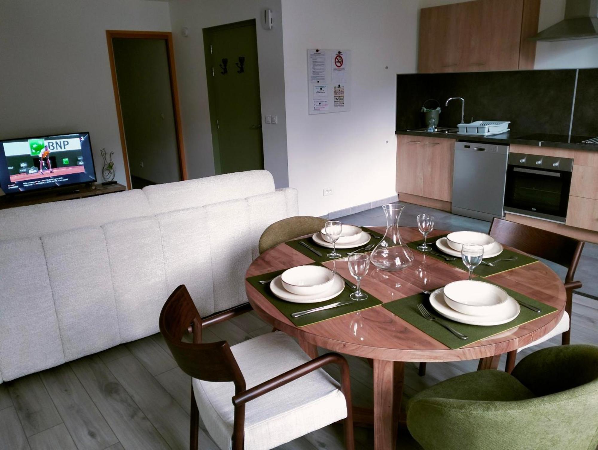 La Provence Vous Attend - 2Eme Etage Digne-les-Bains Εξωτερικό φωτογραφία